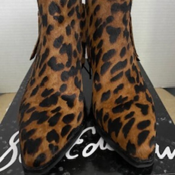 Women's Booties - Picture 4 of 5